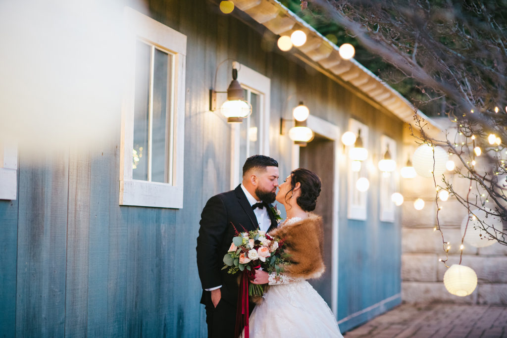 Winter Wedding Lake House Inn Jessica Hendrix Photography